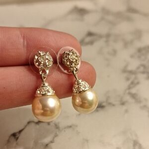 Elegant Silver and Cream Pearl Drop Earrings